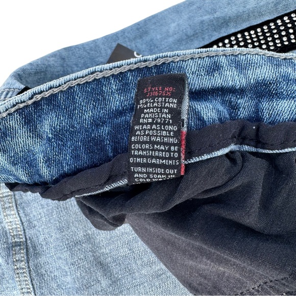 Jordan Craig Legacy Edition Men Light Wash Jean Shorts Sz 48x12 Ripped Bling NWT - Picture 3 of 13